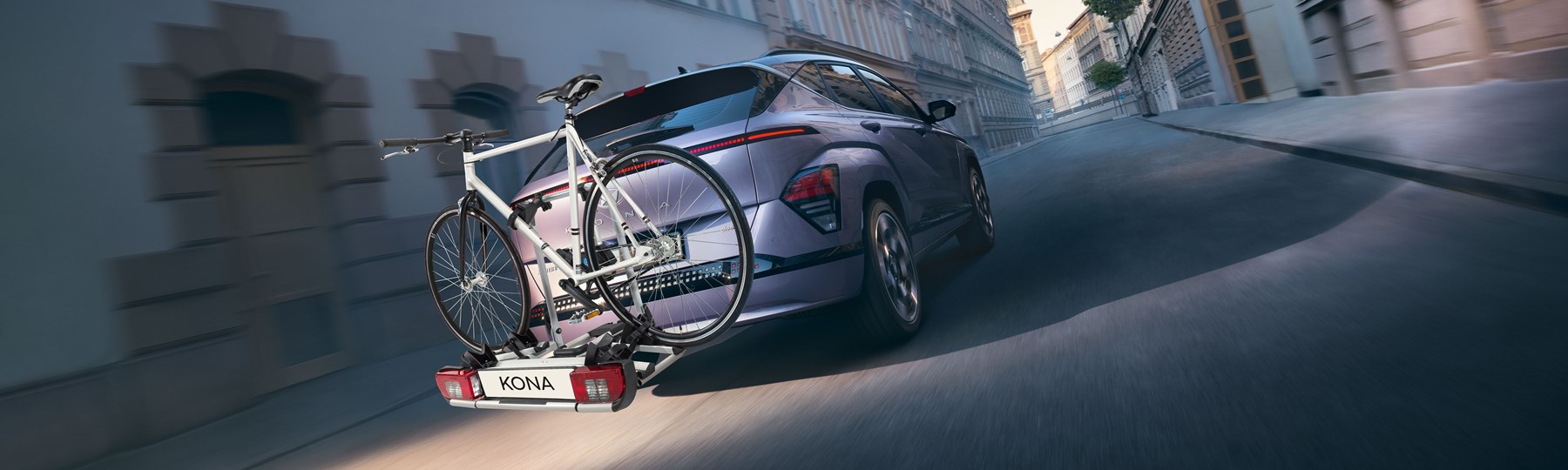 E823055001 IM Bike carrier for all tow bars 02